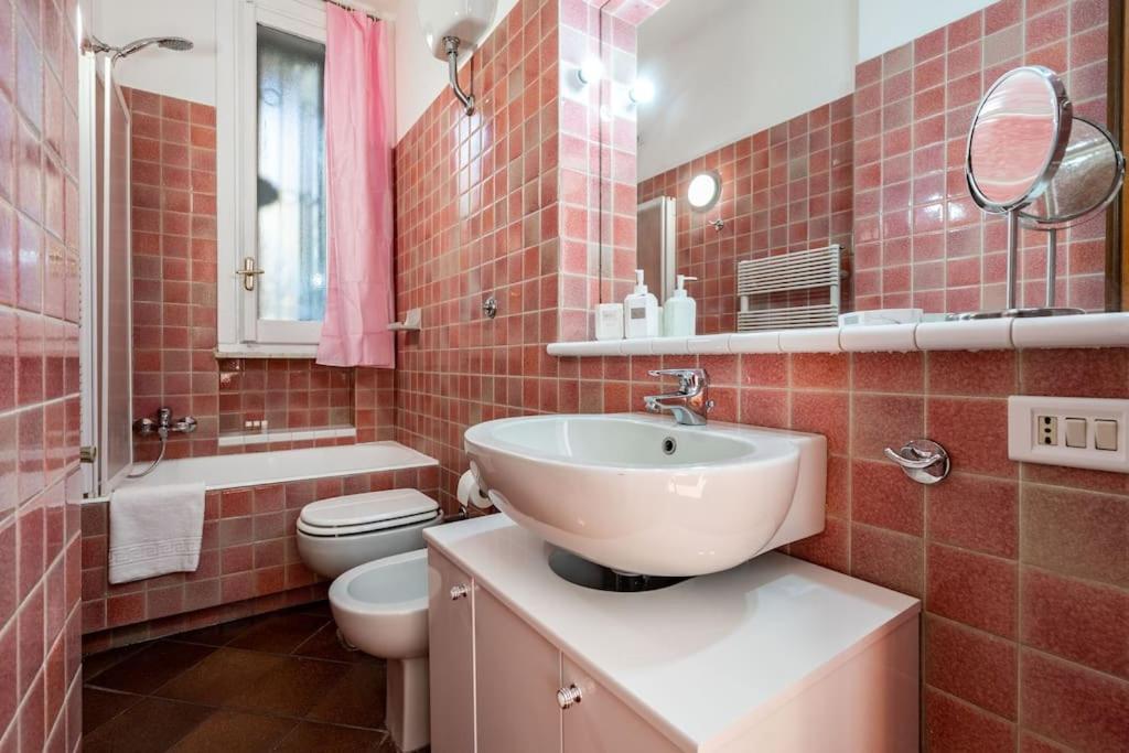 A Due Fermate Dal ColosseoWi-Fi & Netflix Gratis Apartment Roma Exterior foto